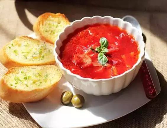 黃金周第一天 泰達(dá)航母人氣爆棚,開啟假期模式